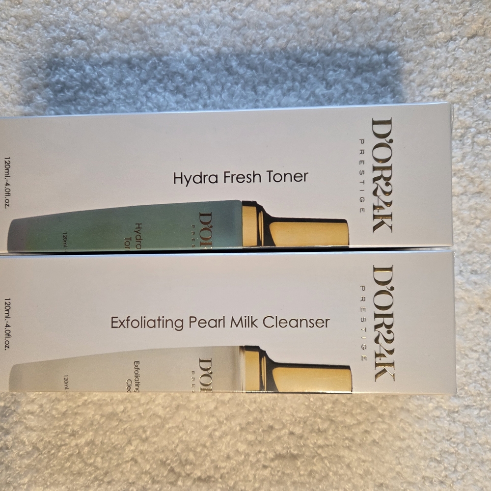 D'OR24K Prestige Hydra Fresh Toner - Gold and White